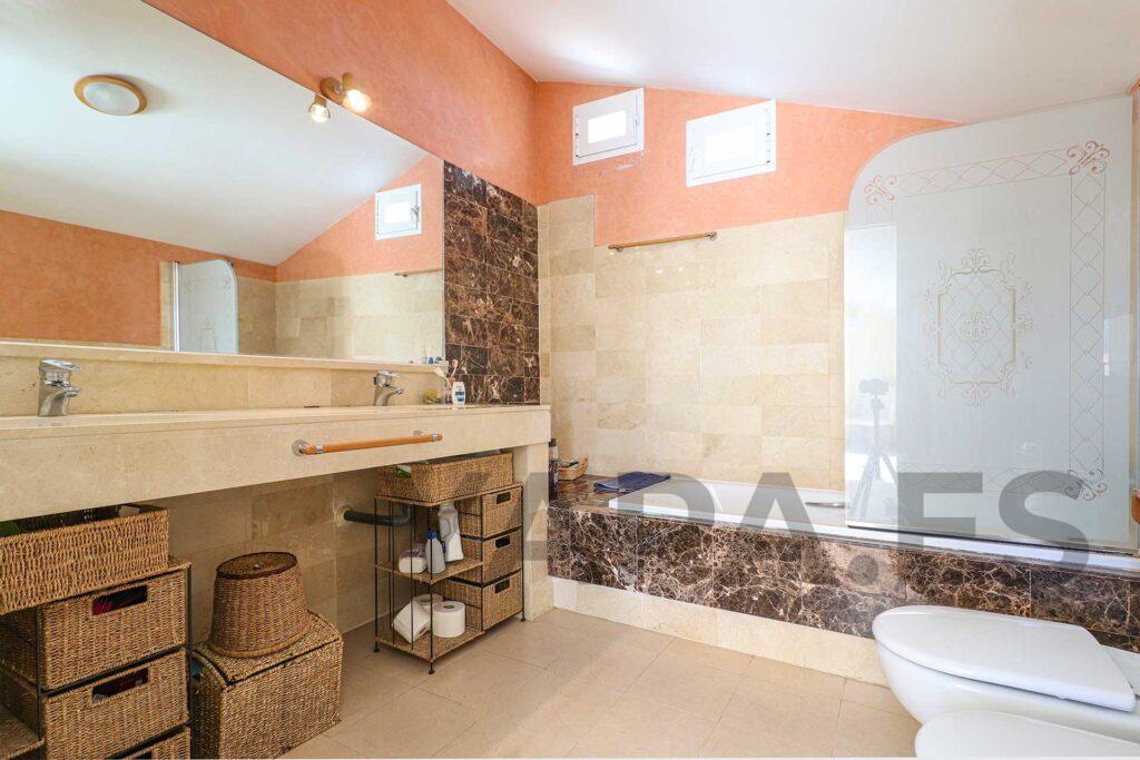 Real Estate photography of apartment in Bahia de Marbella