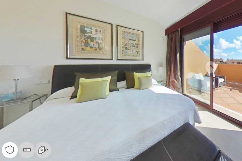 Virtual tour of penthous in Bahia de Marbella