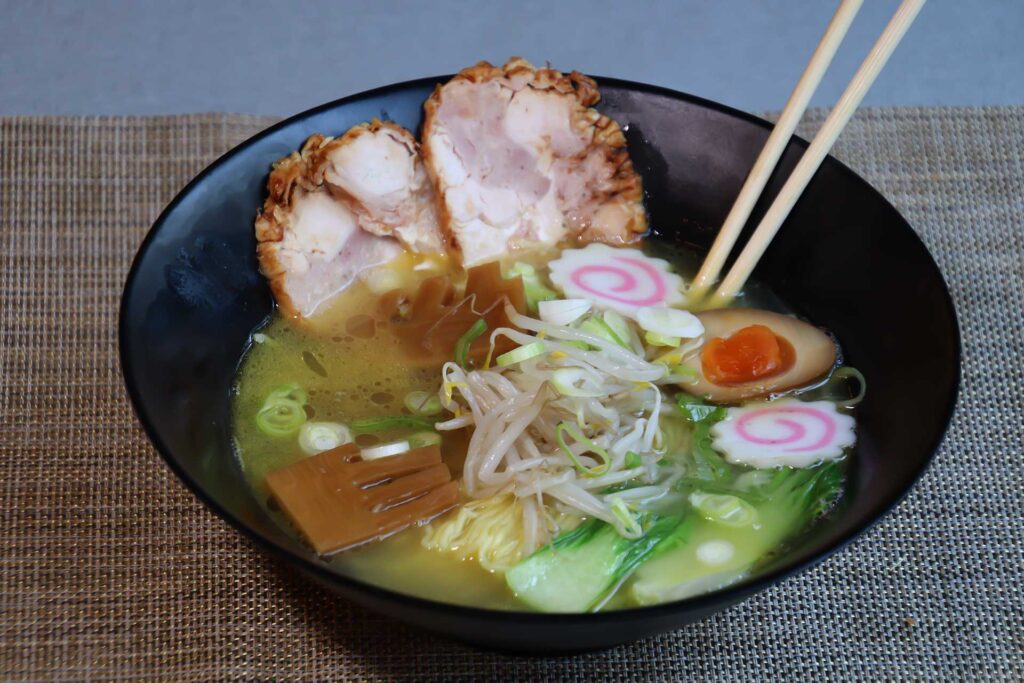 Fotos de comida para el restaurante Ramen Family, Puerto Banus