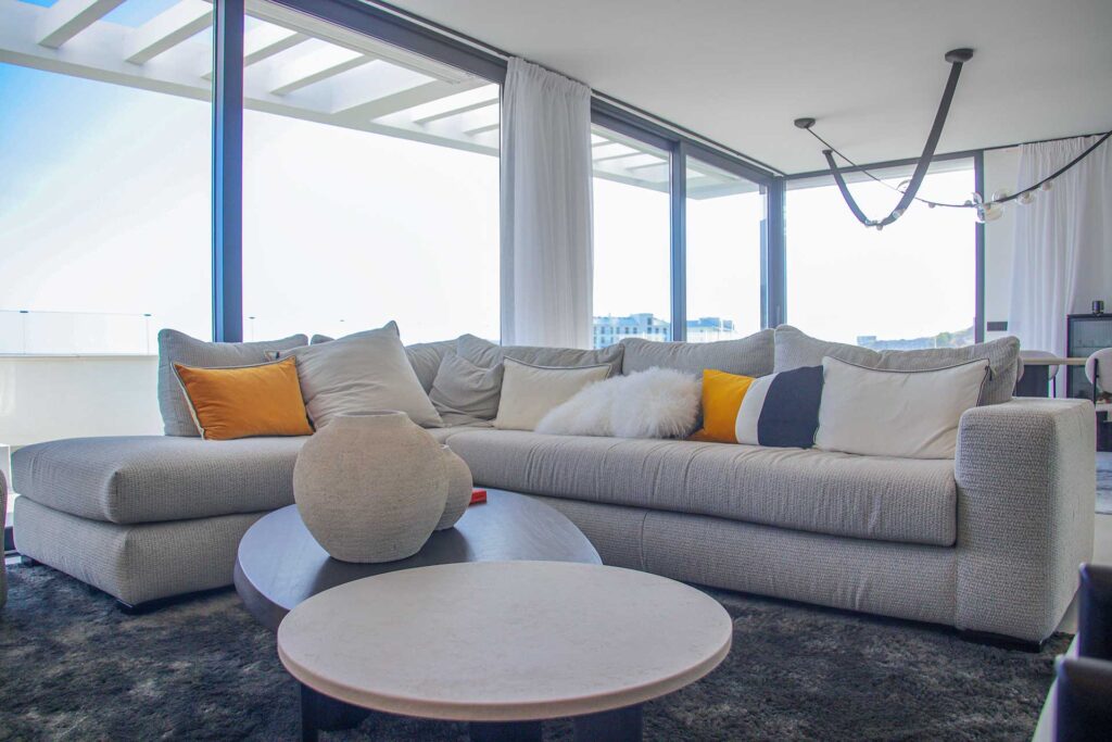 Production and postproduction of photos of penthouse in Higueron West, Benalmadena