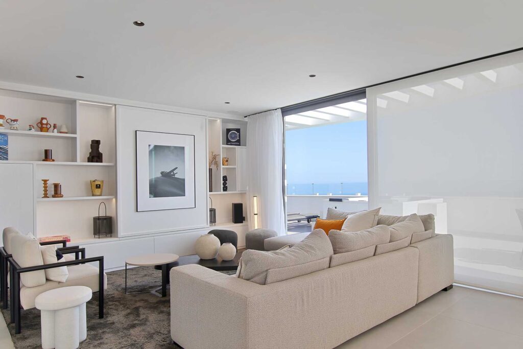 Production and postproduction of photos of penthouse in Higueron West, Benalmadena