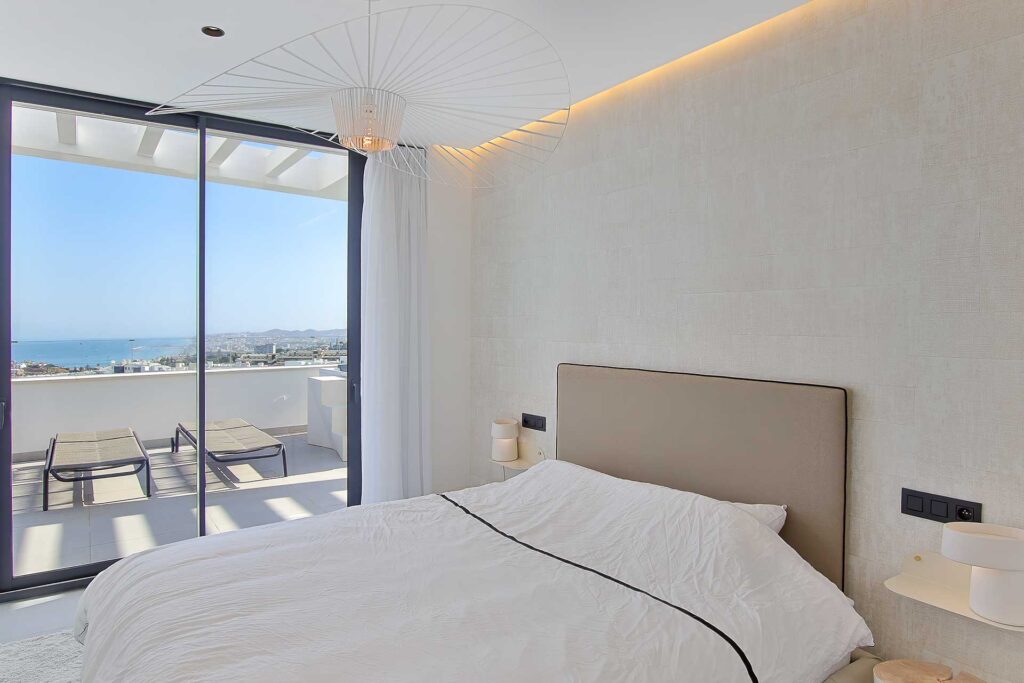 Production and postproduction of photos of penthouse in Higueron West, Benalmadena